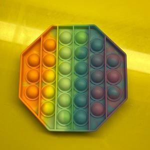 rainbow pop it